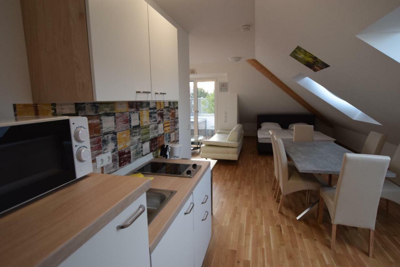 Ab Kornwestheim Apartment ภายนอก รูปภาพ